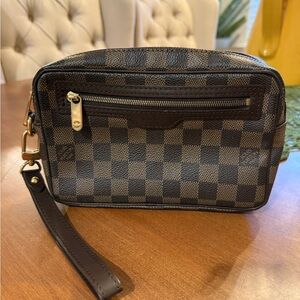 Damier Macao Pochette